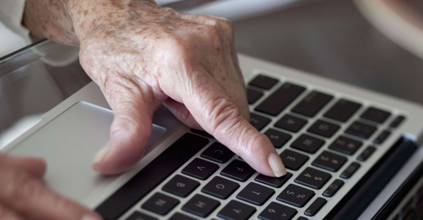 La « fracture numérique » s’efface de plus en plus pour les seniors