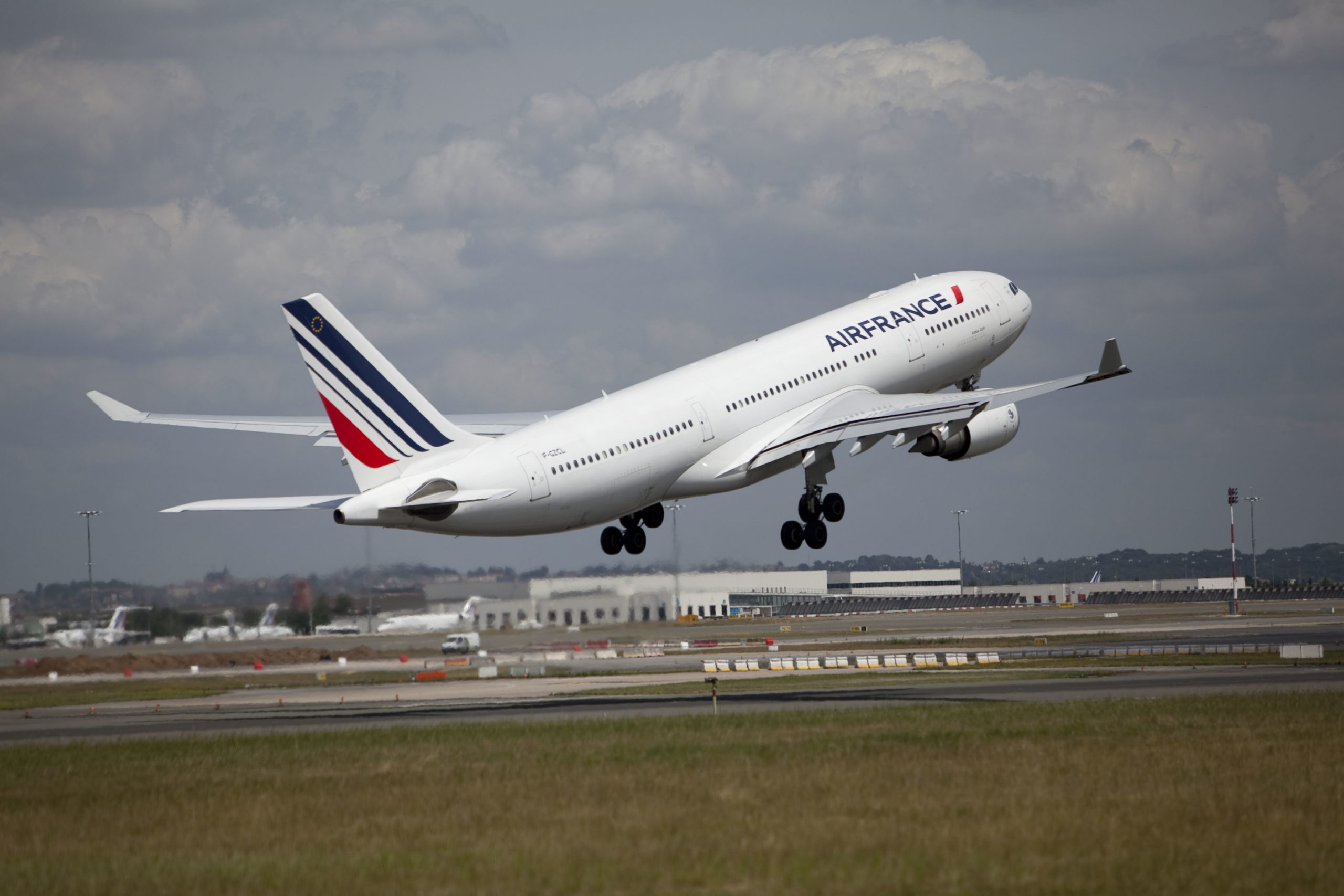 Air France-KLM franchit le pas avec Gogo – Aerospatium